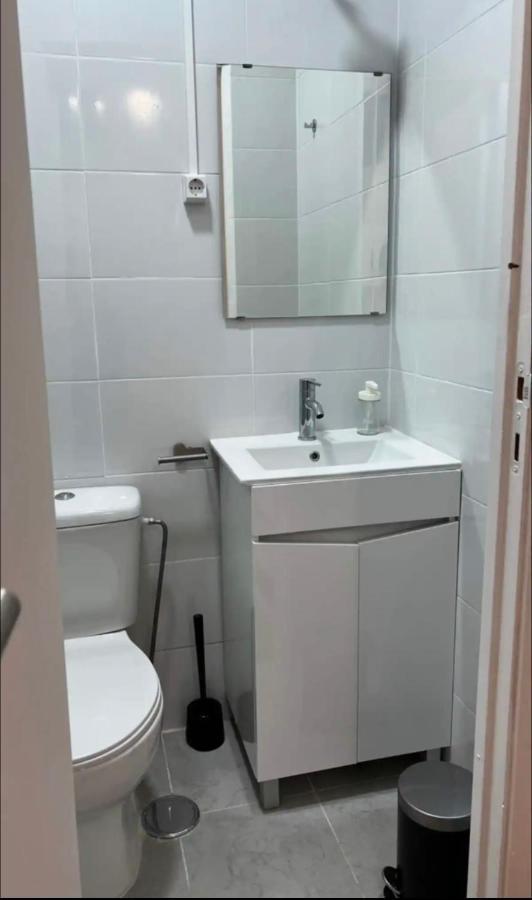 Apartamento Conde Do Redondo Lisbon Luaran gambar