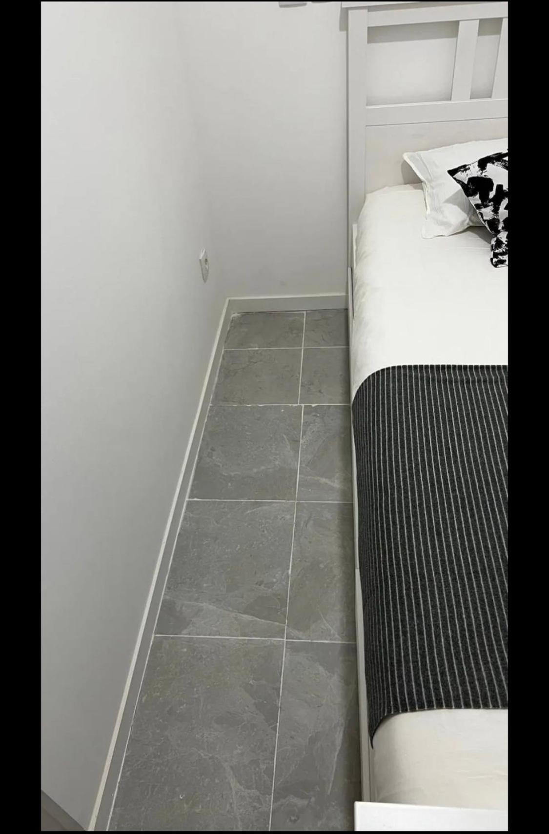 Apartamento Conde Do Redondo Lisbon Luaran gambar