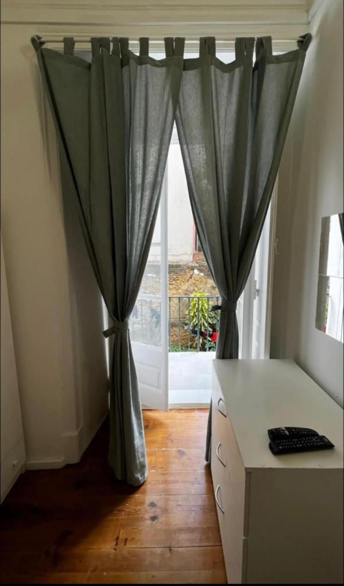Apartamento Conde Do Redondo Lisbon Luaran gambar