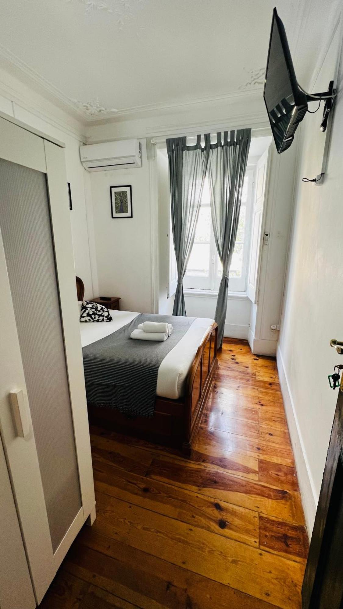 Apartamento Conde Do Redondo Lisbon Luaran gambar
