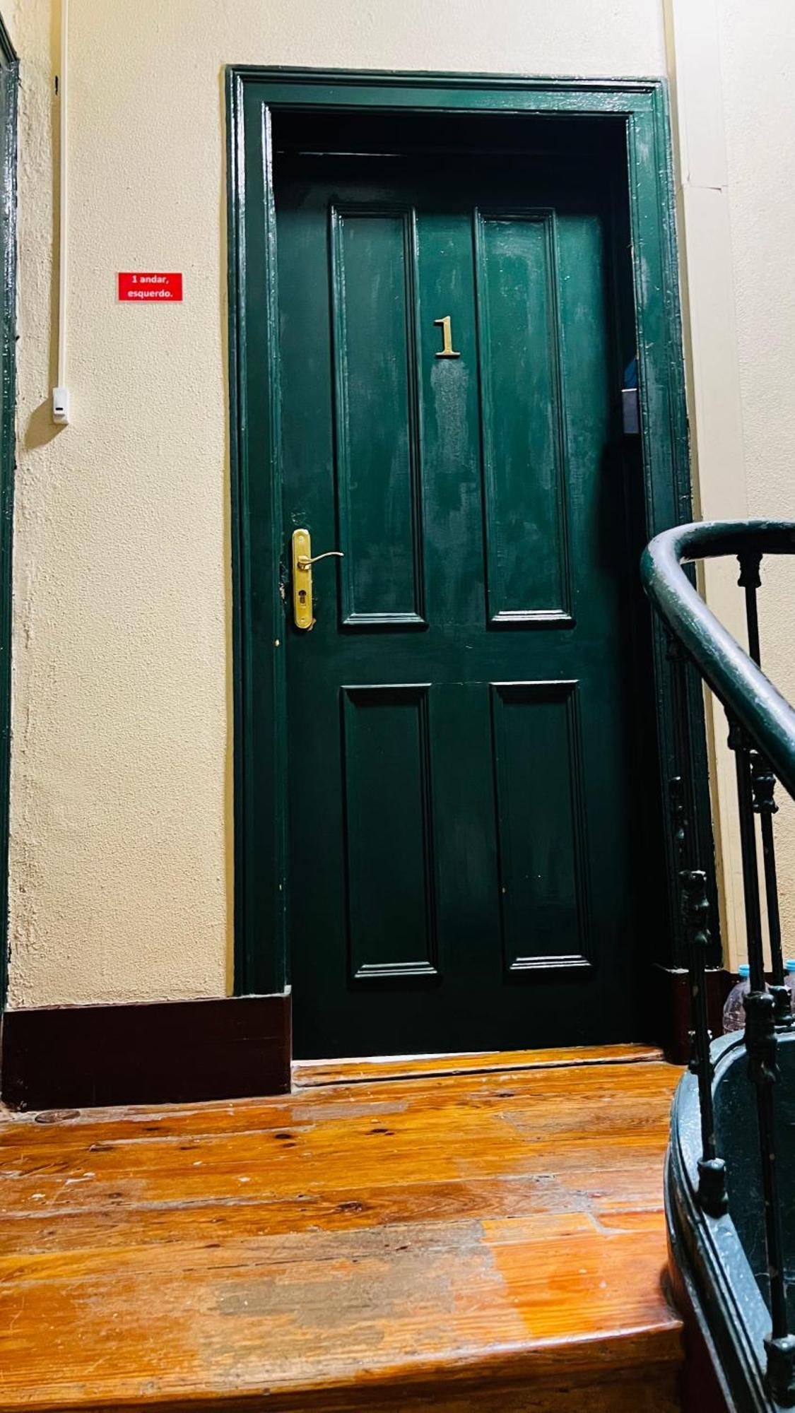 Apartamento Conde Do Redondo Lisbon Luaran gambar